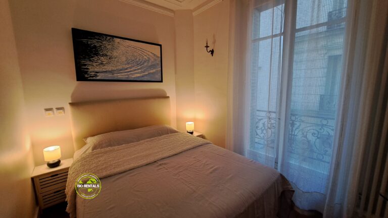 bio-rentals-paris-wagram-etoile-bedroom-logo-768x432