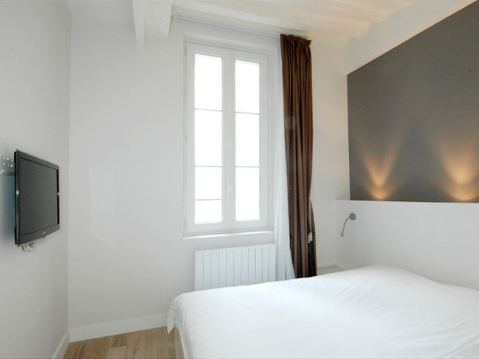 Bio-Rentals-location-meublee-residence-principale-chambre