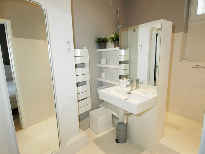 Bio-Rentals-location-meublee-residence-principale-salle-de-bains