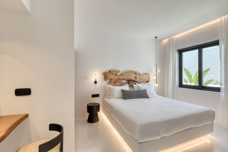 Villa-Myconian-Town-12-768x512