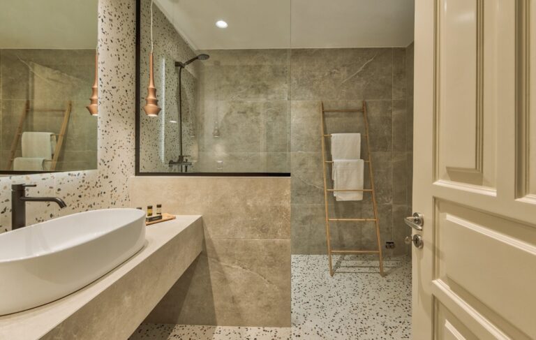 bio-rentals-zante-apartment-shower-room-768x487